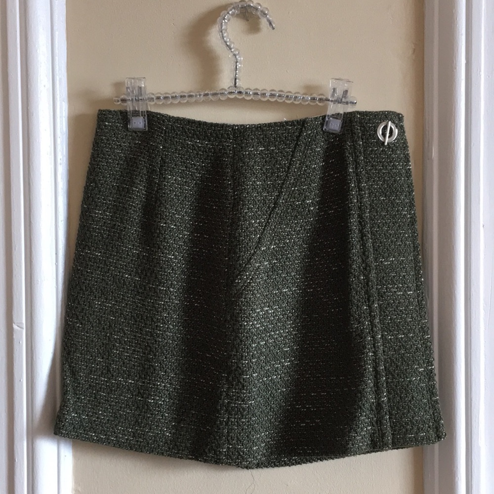 Chic green tweed mini skirt by Sandro Paris